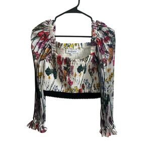 Elliatt NWT Paradox Top Cropped Longsleeve Floral White Sz M Smocked